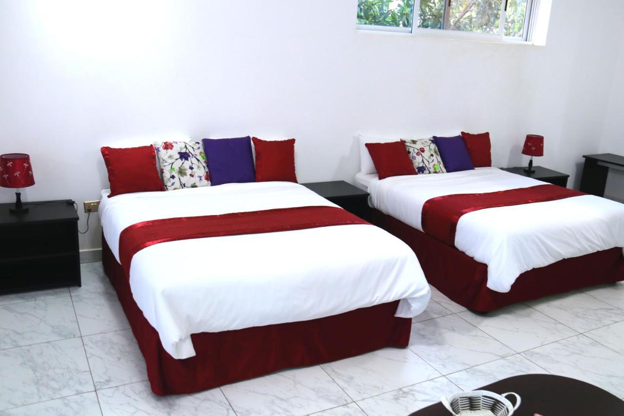 The Shoebill Nest Bed and Breakfast Kampala Buitenkant foto
